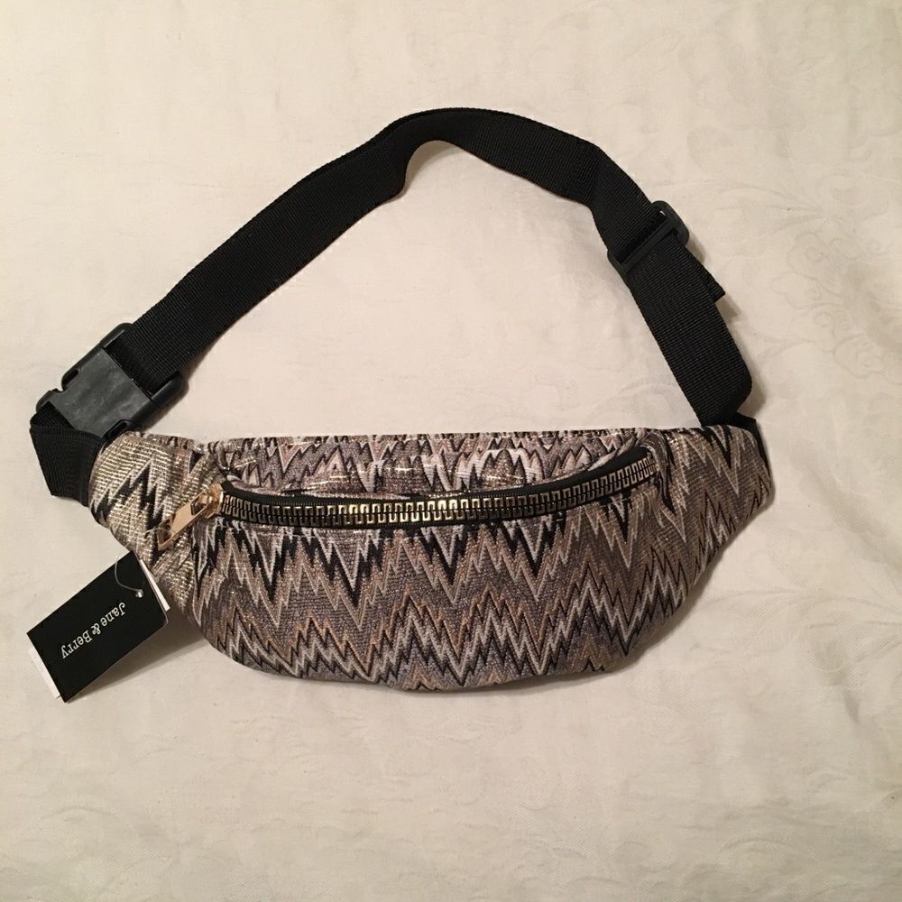 Jane & Berry Metallic Zigzag Belt bag. NWT